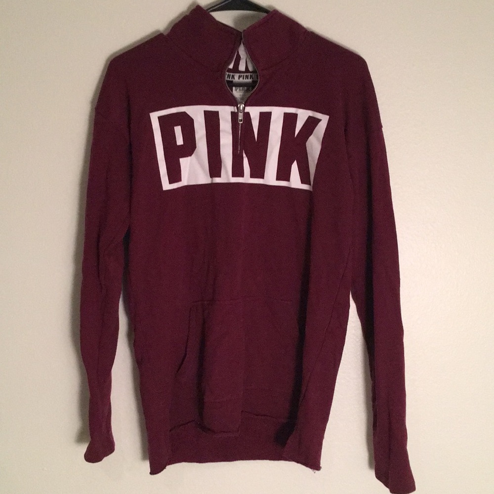 Woman’s maroon Half zip
